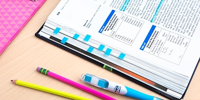Tomar notas em sala pode ser complicado se há uma quantidade enorme de informações para anotar